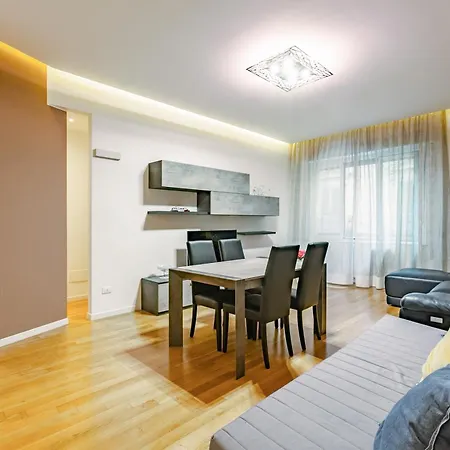 Central And Modern X6 Appartement