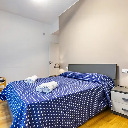 Central And Modern X6