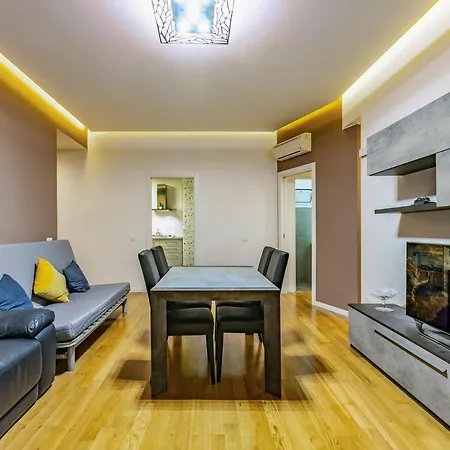 Central And Modern X6